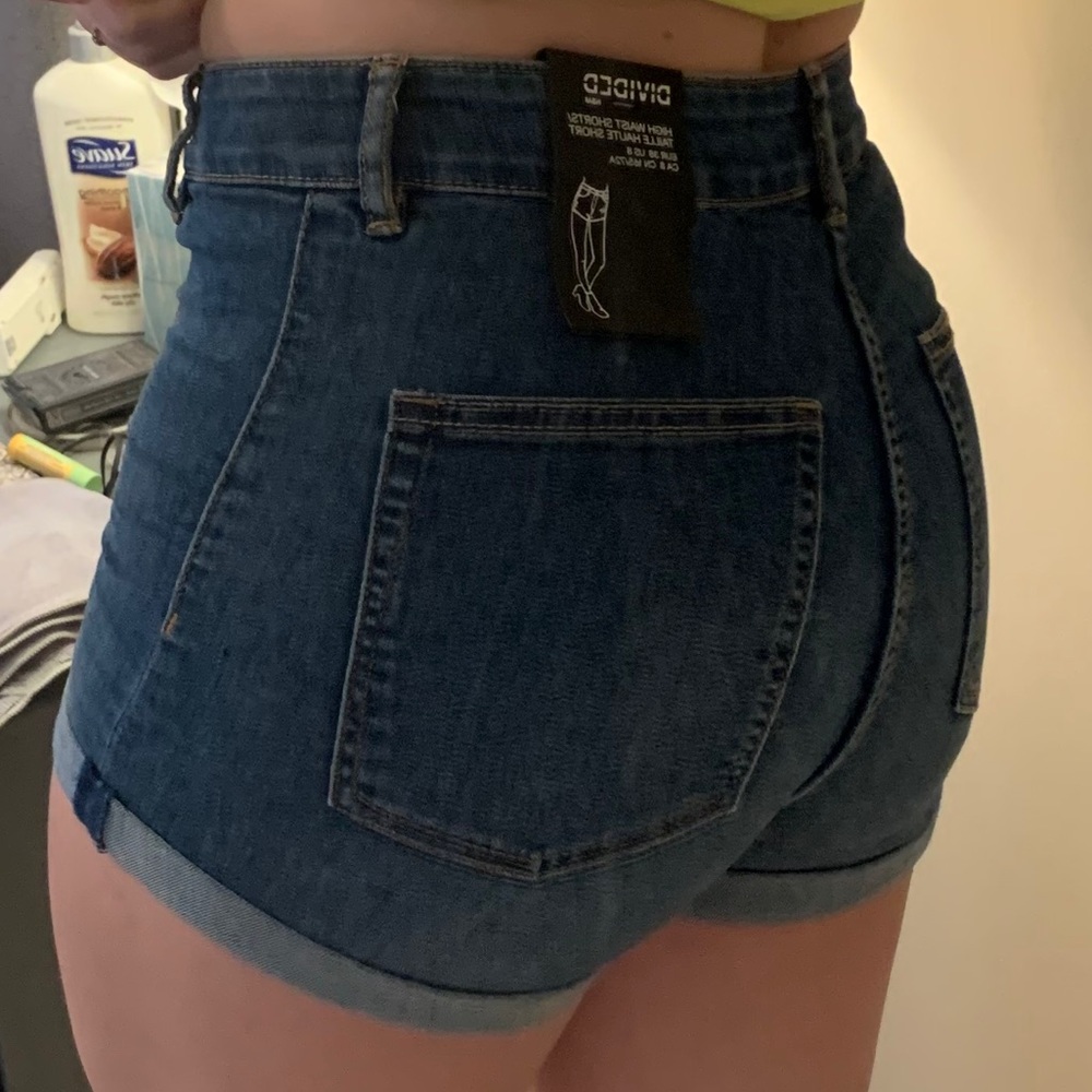 H&M High Waist Shorts - Jean Shorts, size 8, NEW! - Picture 12 of 12